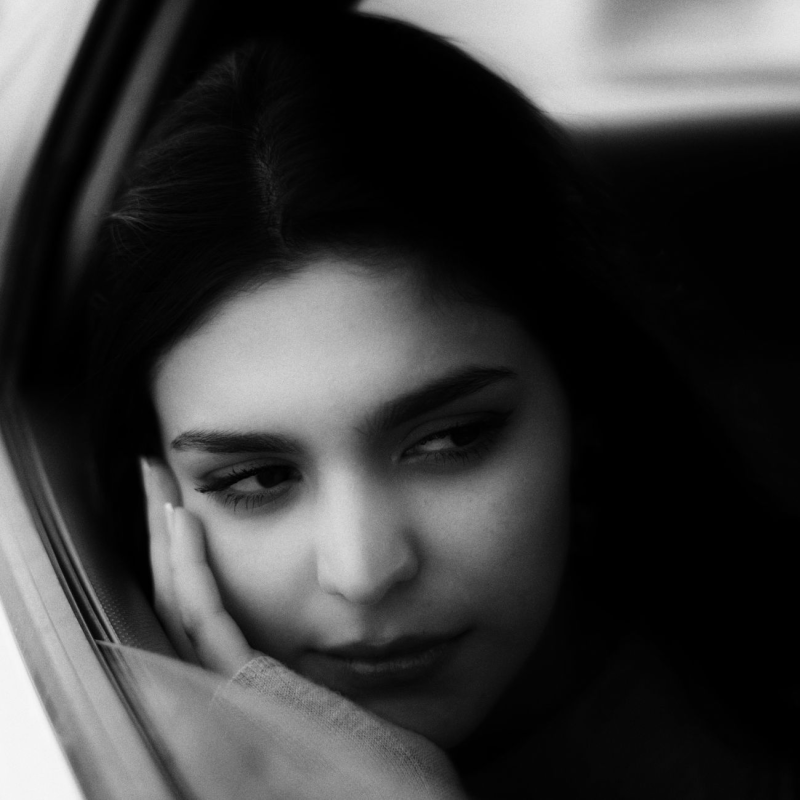Cómo saber si le gustas a otra mujer sin arruinar la amistad